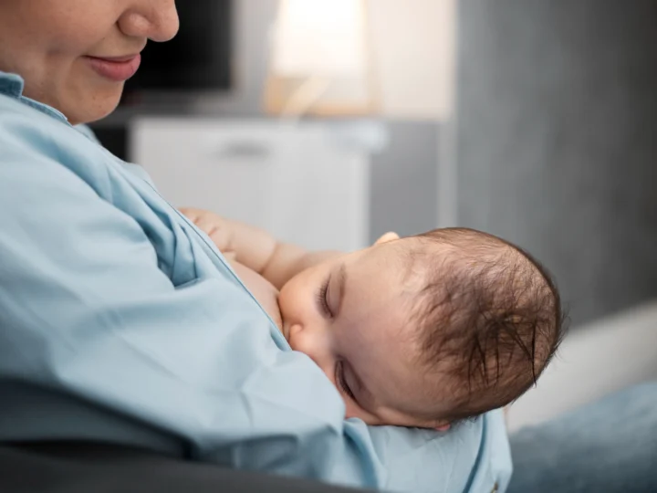 Implanturile mamare afectează alăptarea?