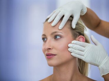 Nevoia de ridicare a pleoapelor: când apare și ce putem face