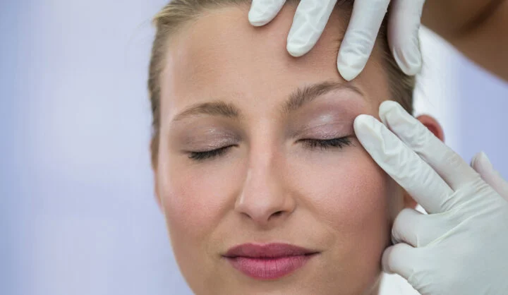 Ridicarea pleoapelor: laser, toxina botulinică sau operație chirurgicală?